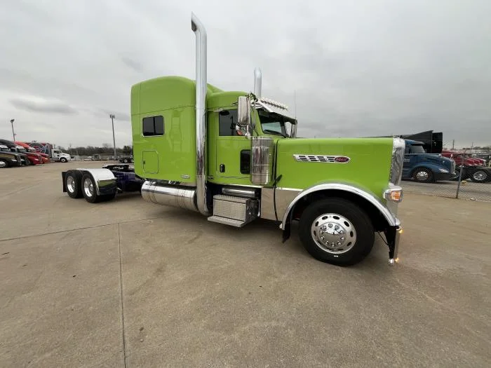 2022 Peterbilt 389 - image 8