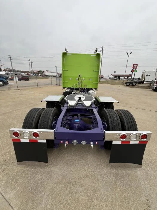 2022 Peterbilt 389 - image 5