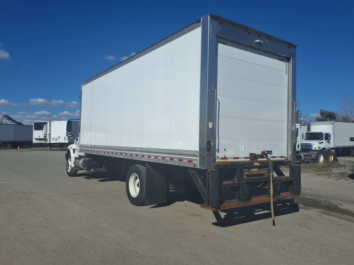 2019 International 4300 in Taylor, MI — photo 6