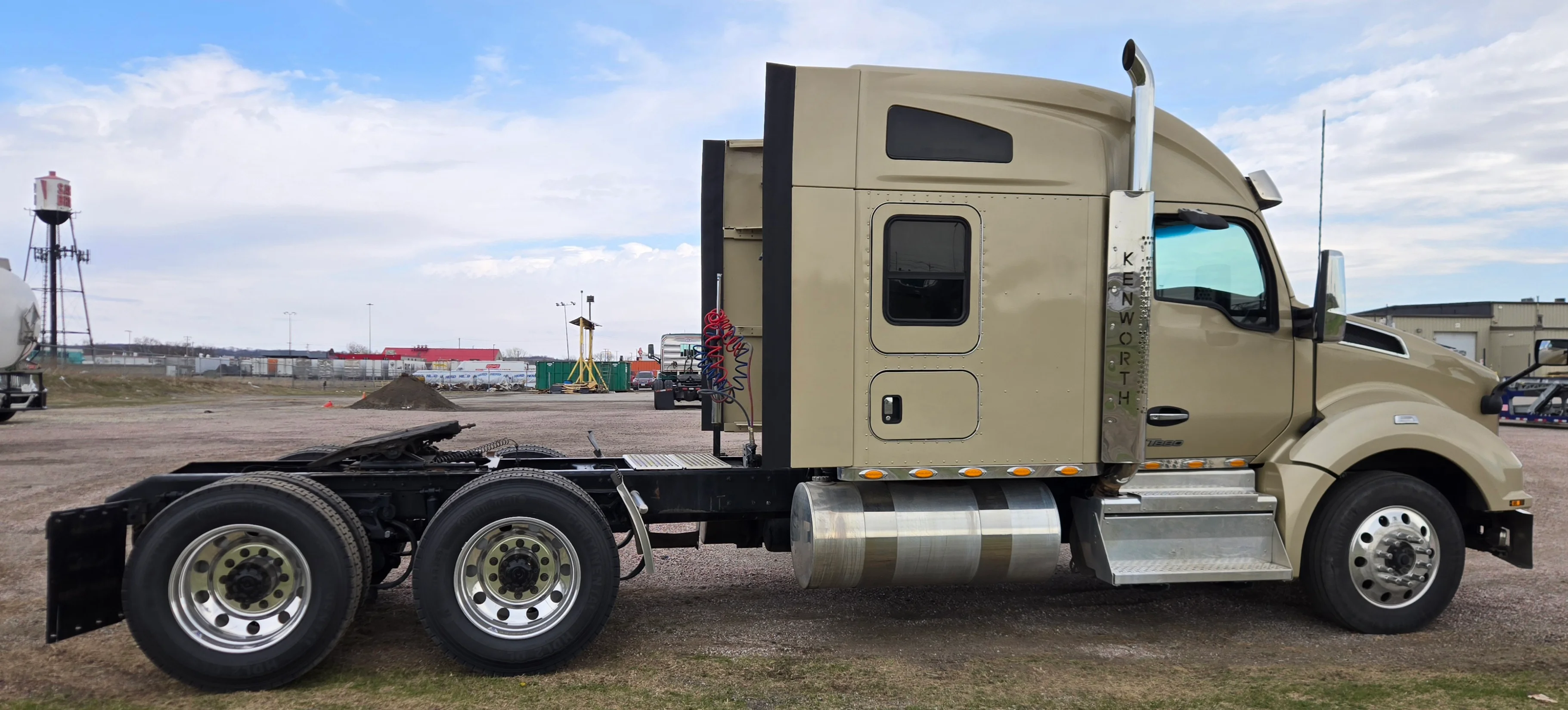 2023 Kenworth T880 - image 5