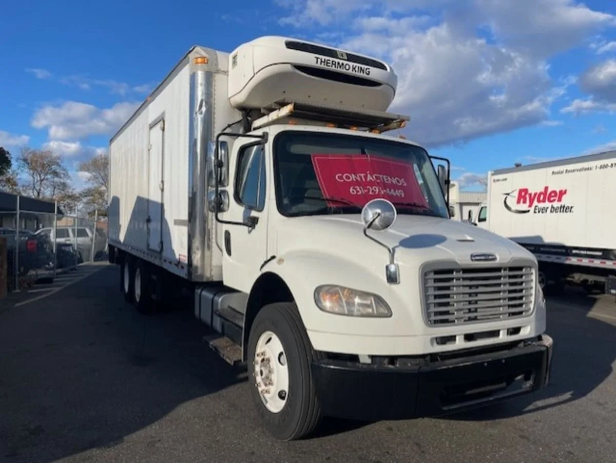 2017 Freightliner M2 106 - image 3