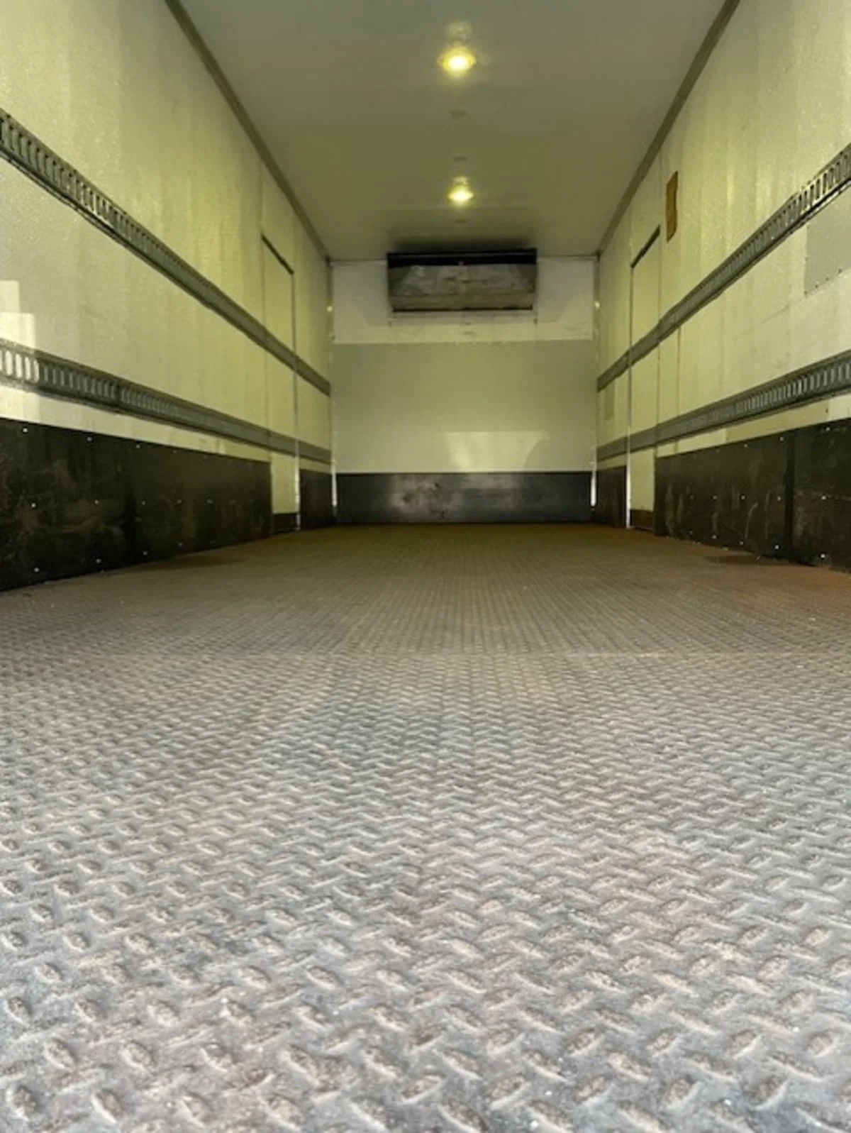 2017 Freightliner M2 106 - image 9