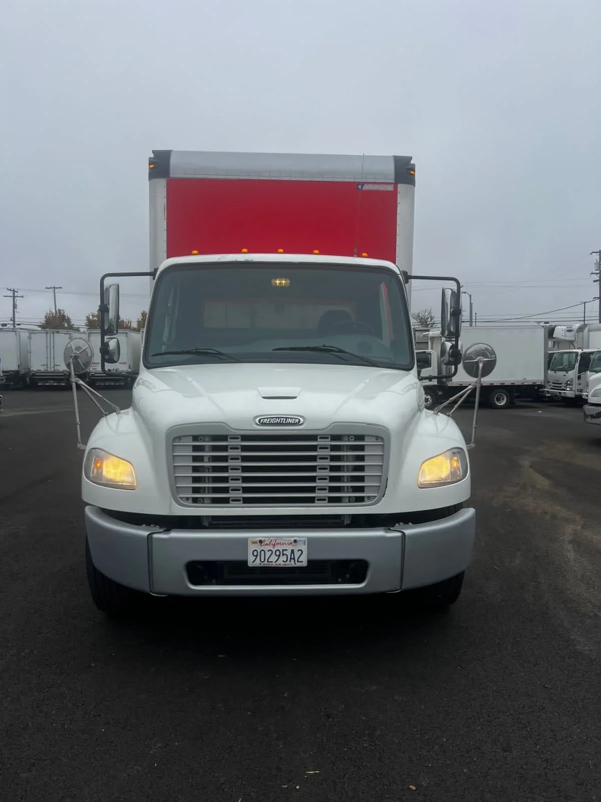 2017 Freightliner M2 106 - image 2