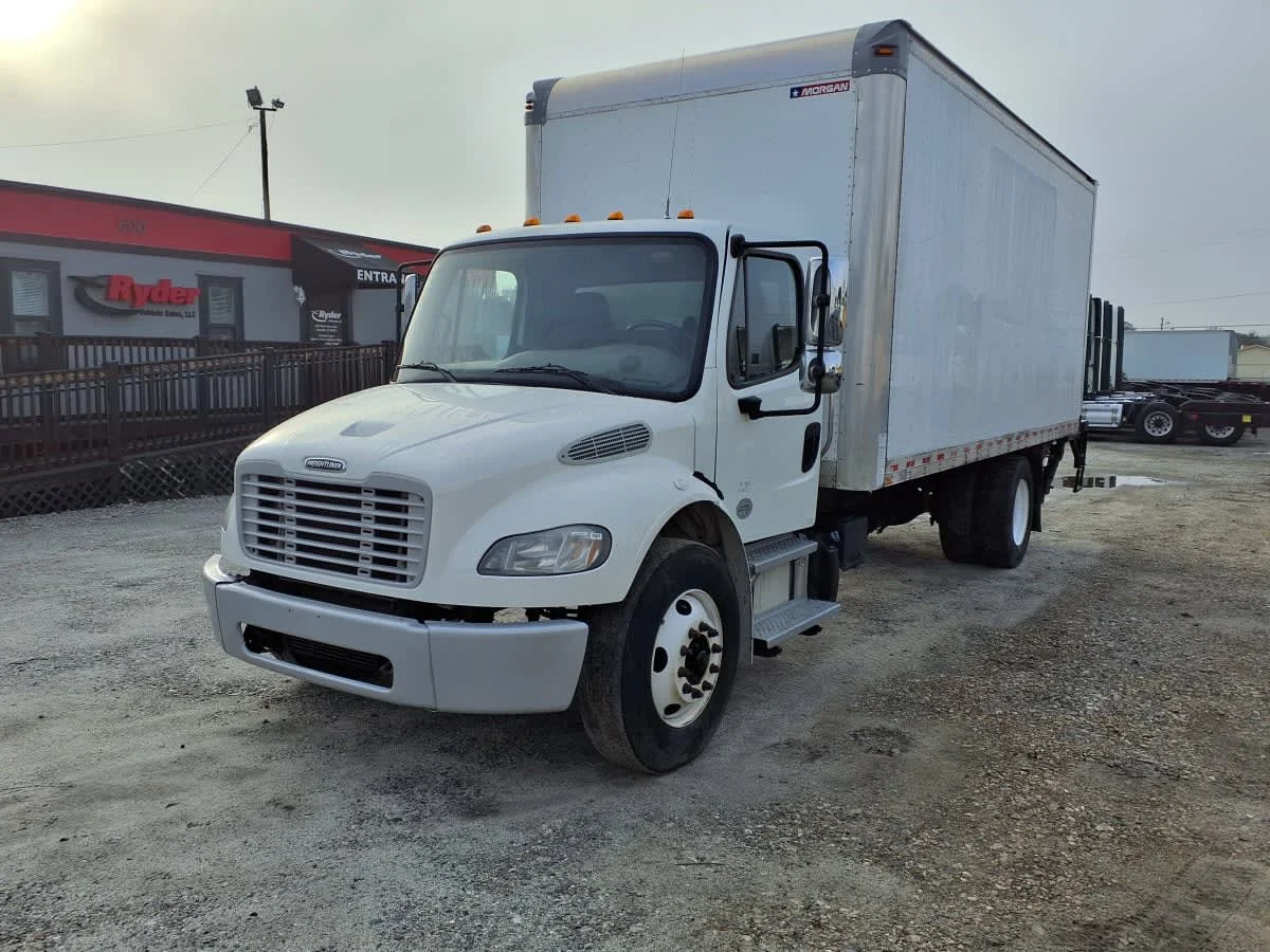 2020 Freightliner M2 106