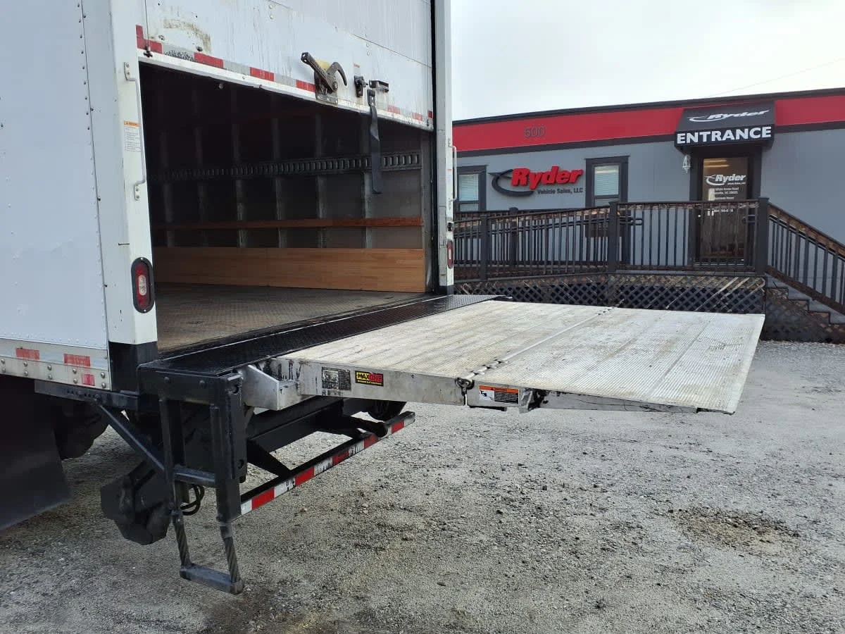 2020 Freightliner M2 106 in Greenville, SC — photo 13