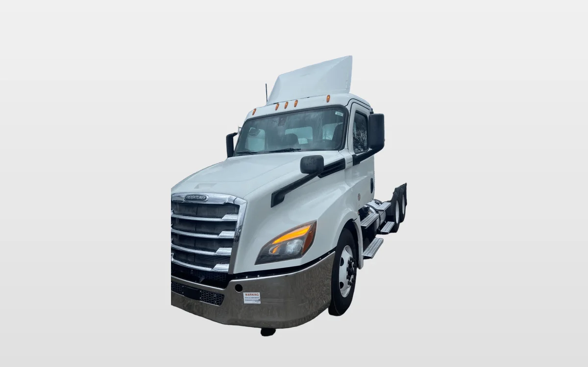 2020 Freightliner - image 1