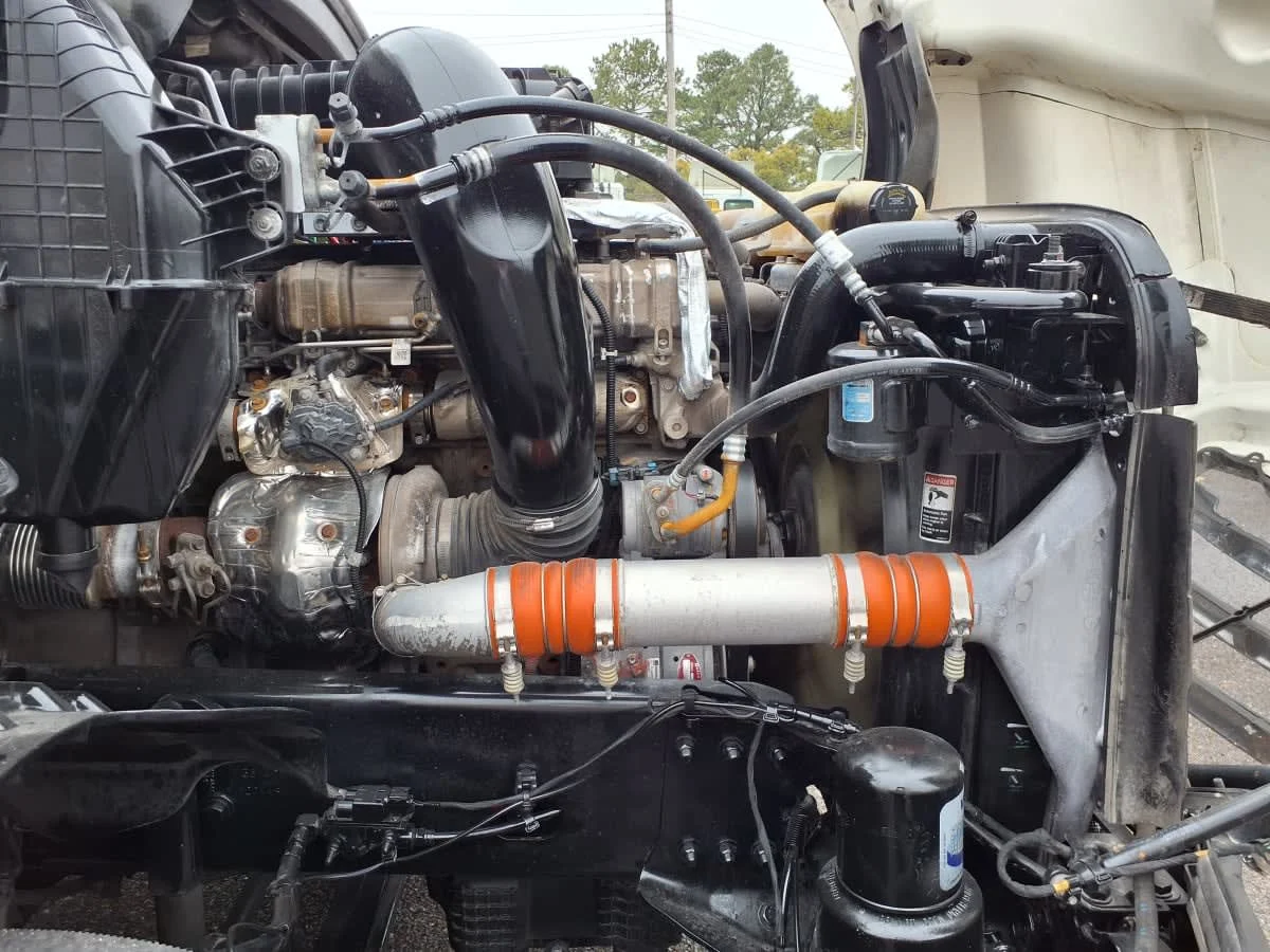 2022 Freightliner Cascadia in Memphis, TN — photo 11