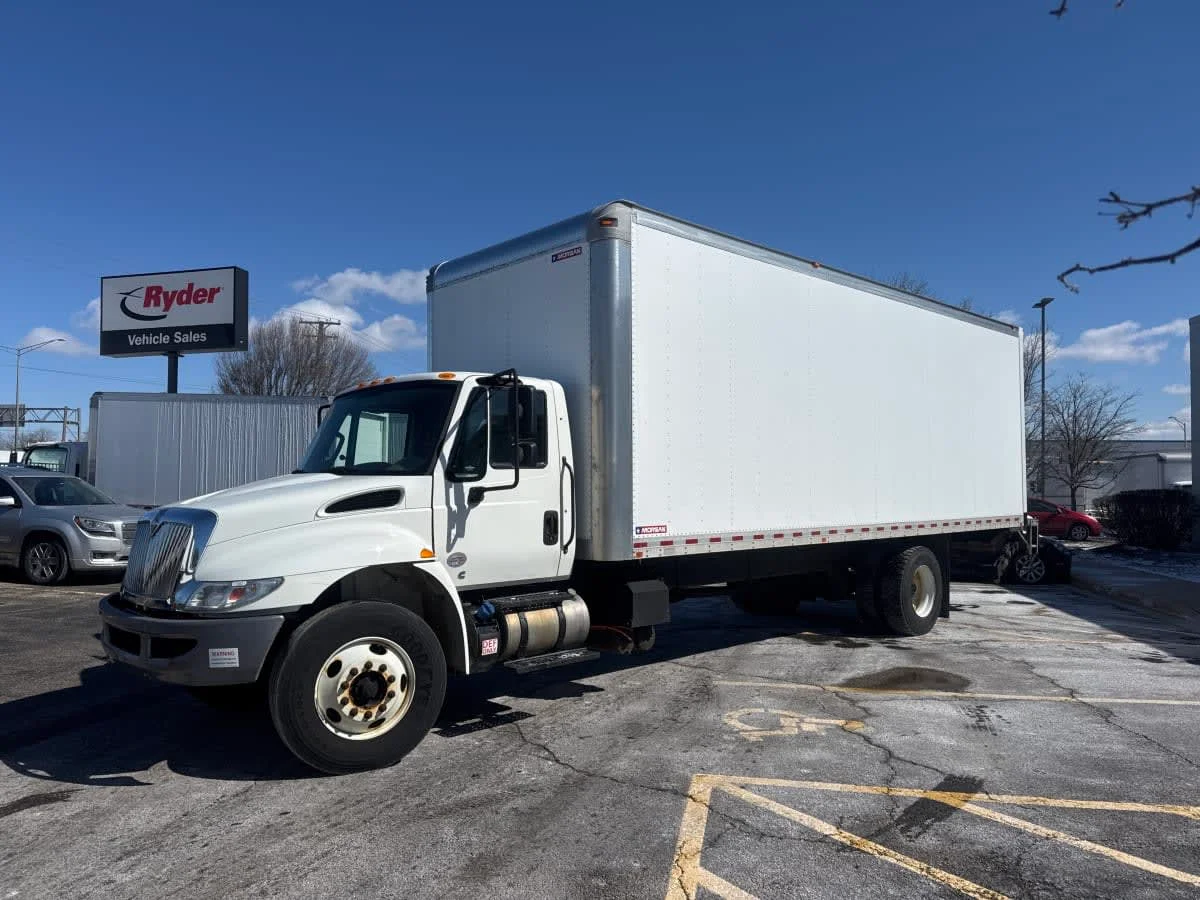 2018 International 4300 in Bolingbrook, IL
