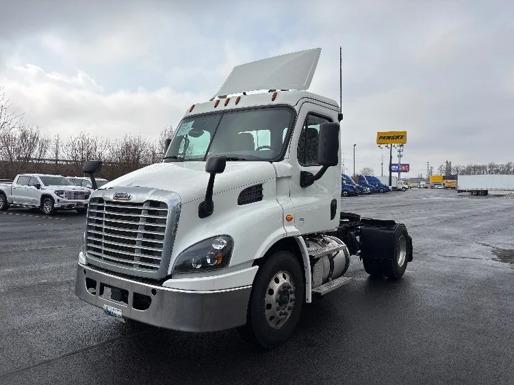 2019 Freightliner in Indianapolis, IN — photo 3