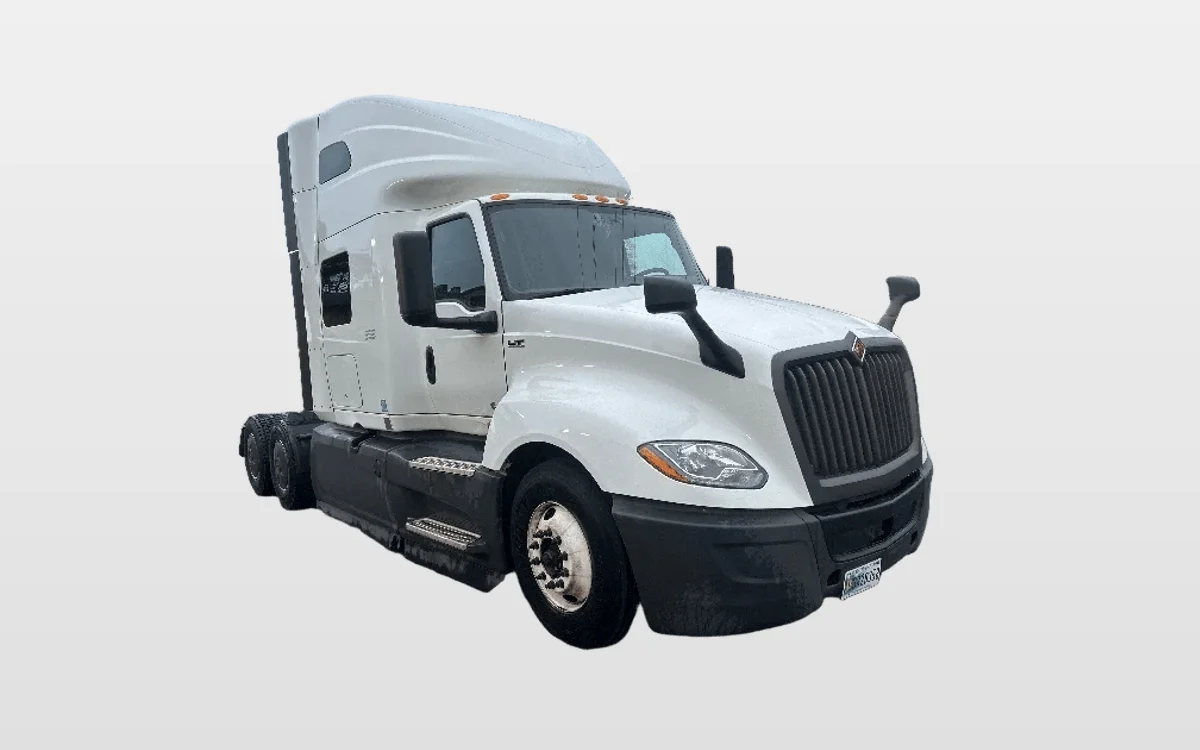 2023 International LT - image 1