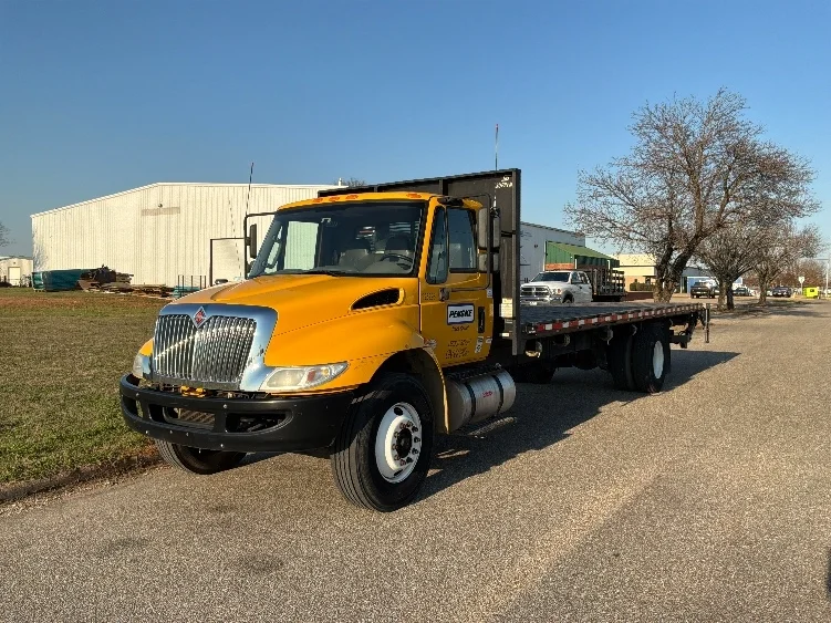 2019 International 4300 in Norcross, GA — photo 3