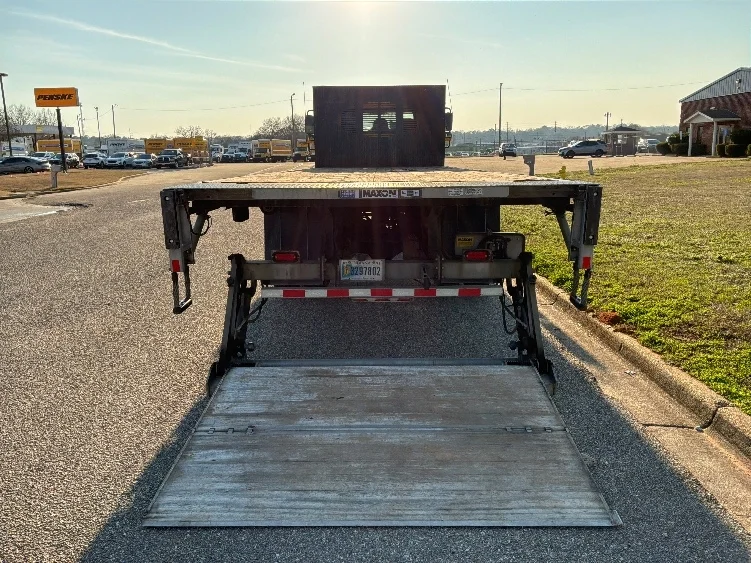 2019 International 4300 in Norcross, GA — photo 9