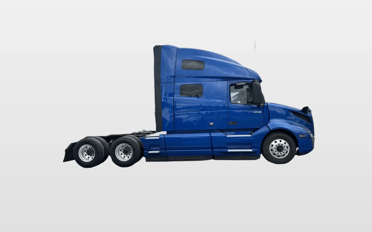 2021 Volvo VNL 760 - image 1