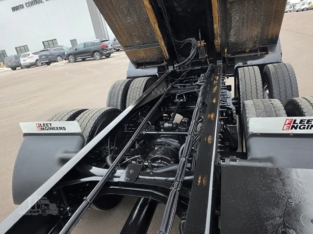 2020 International HV - image 38