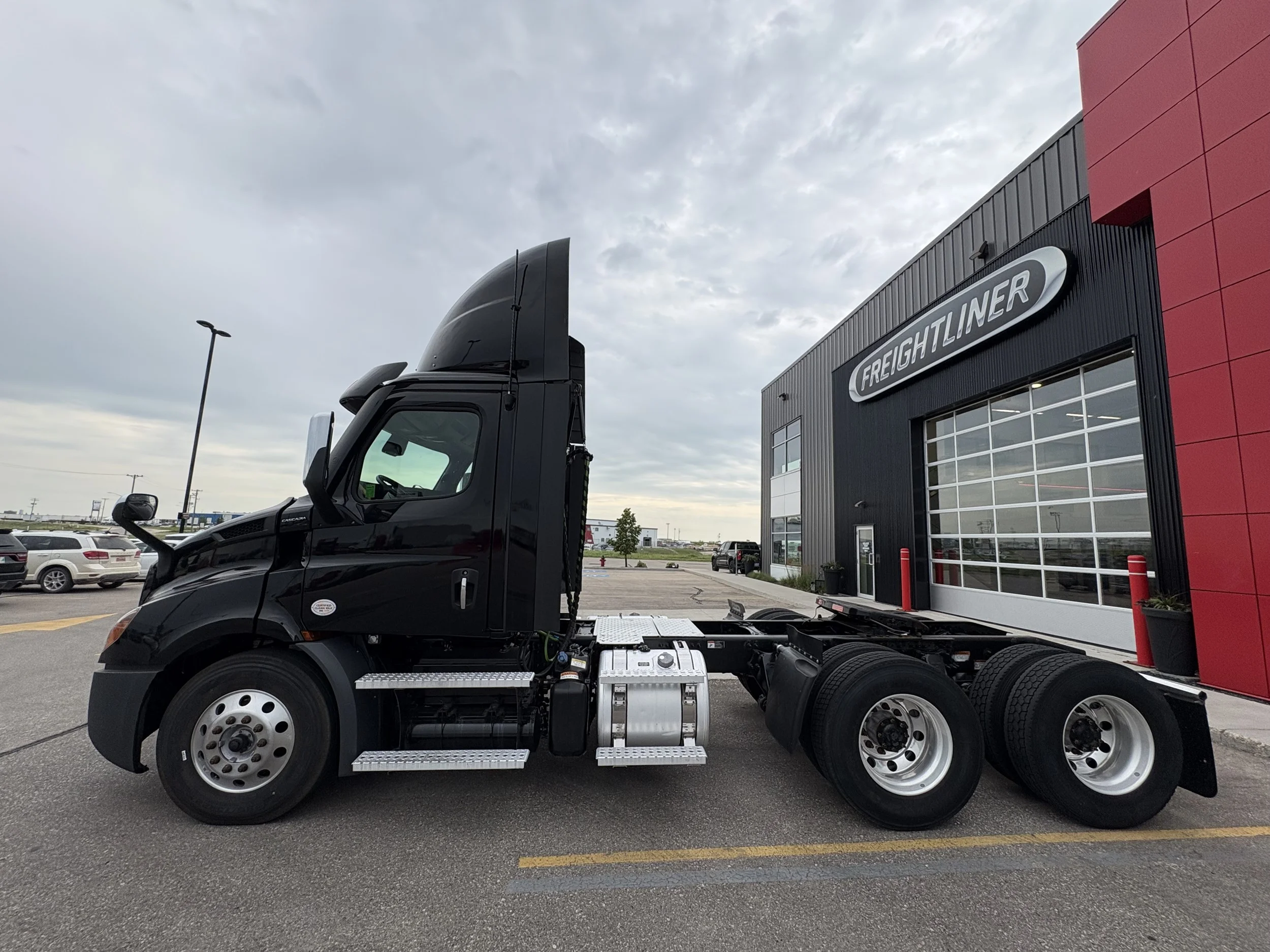 2023 Freightliner — photo 8