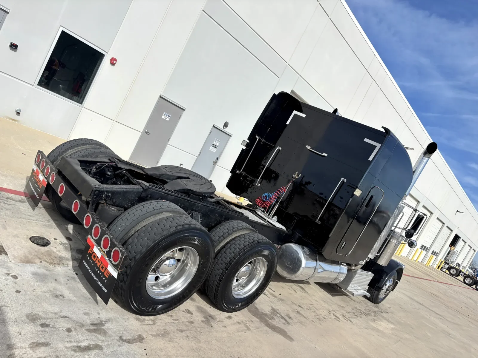 2006 Peterbilt 379 in Hutchins, TX — photo 11