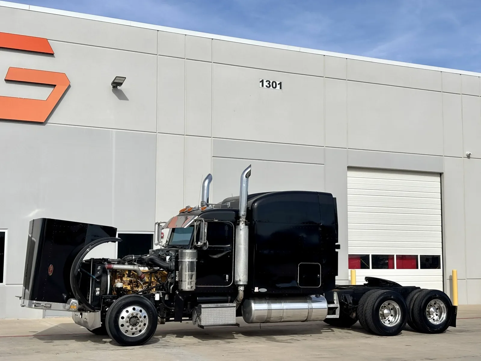 2006 Peterbilt 379 in Hutchins, TX — photo 10