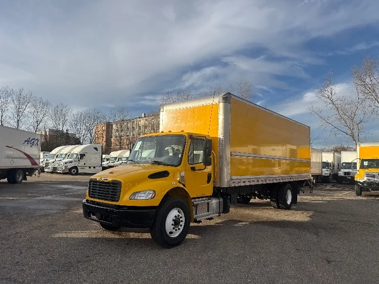 2022 Freightliner M2 106 - image 3