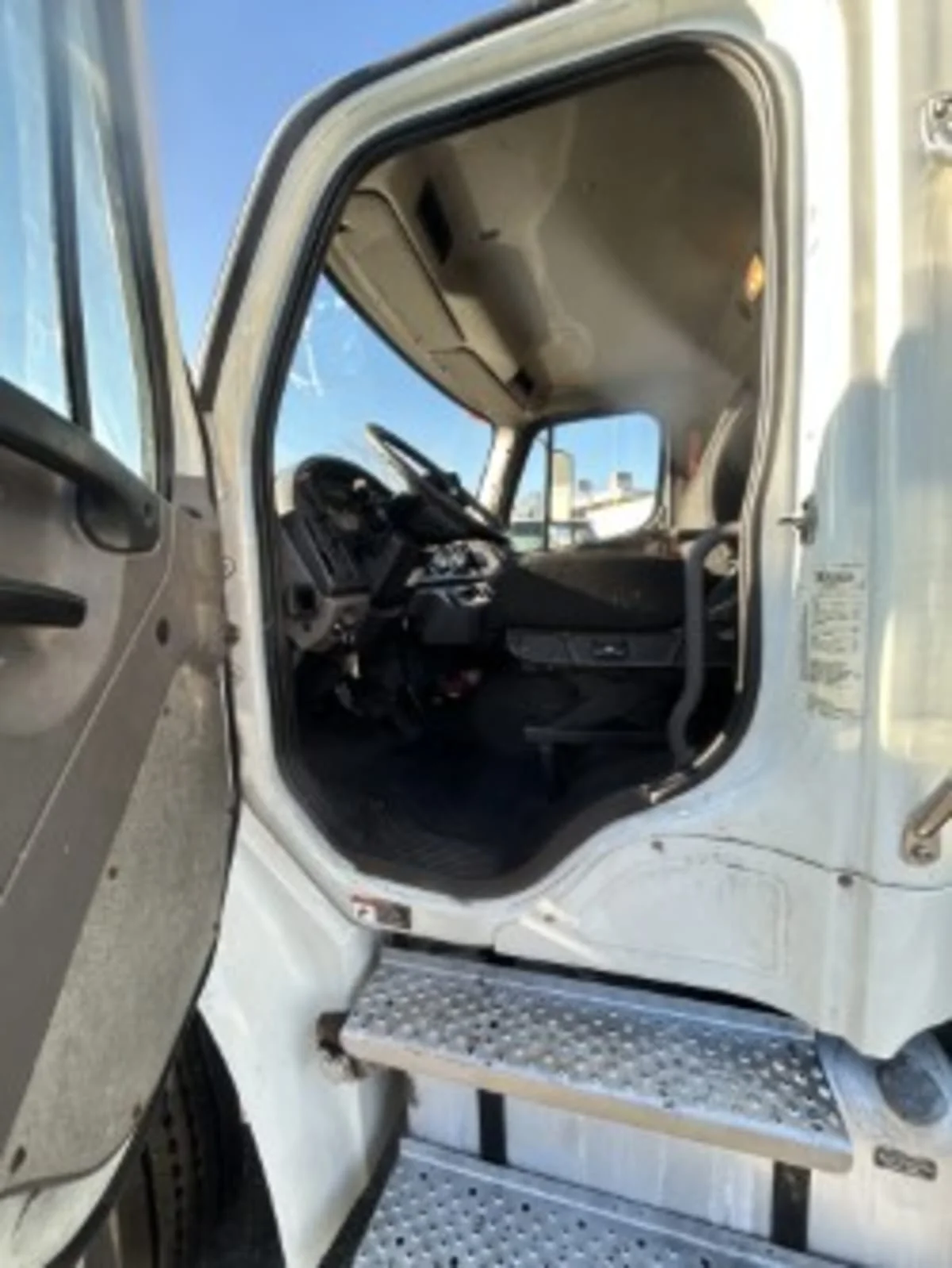 2019 Freightliner M2 106 in Newark, NJ — photo 14