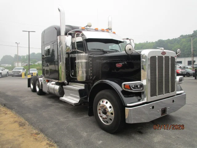 2022 Peterbilt 389 in Butler, PA — photo 7