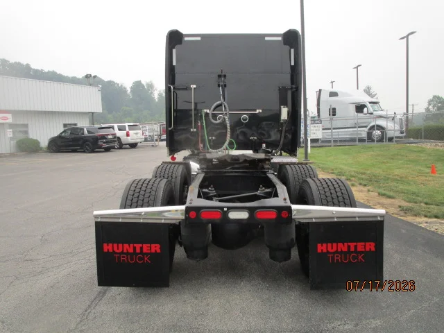 2022 Peterbilt 389 in Butler, PA — photo 4