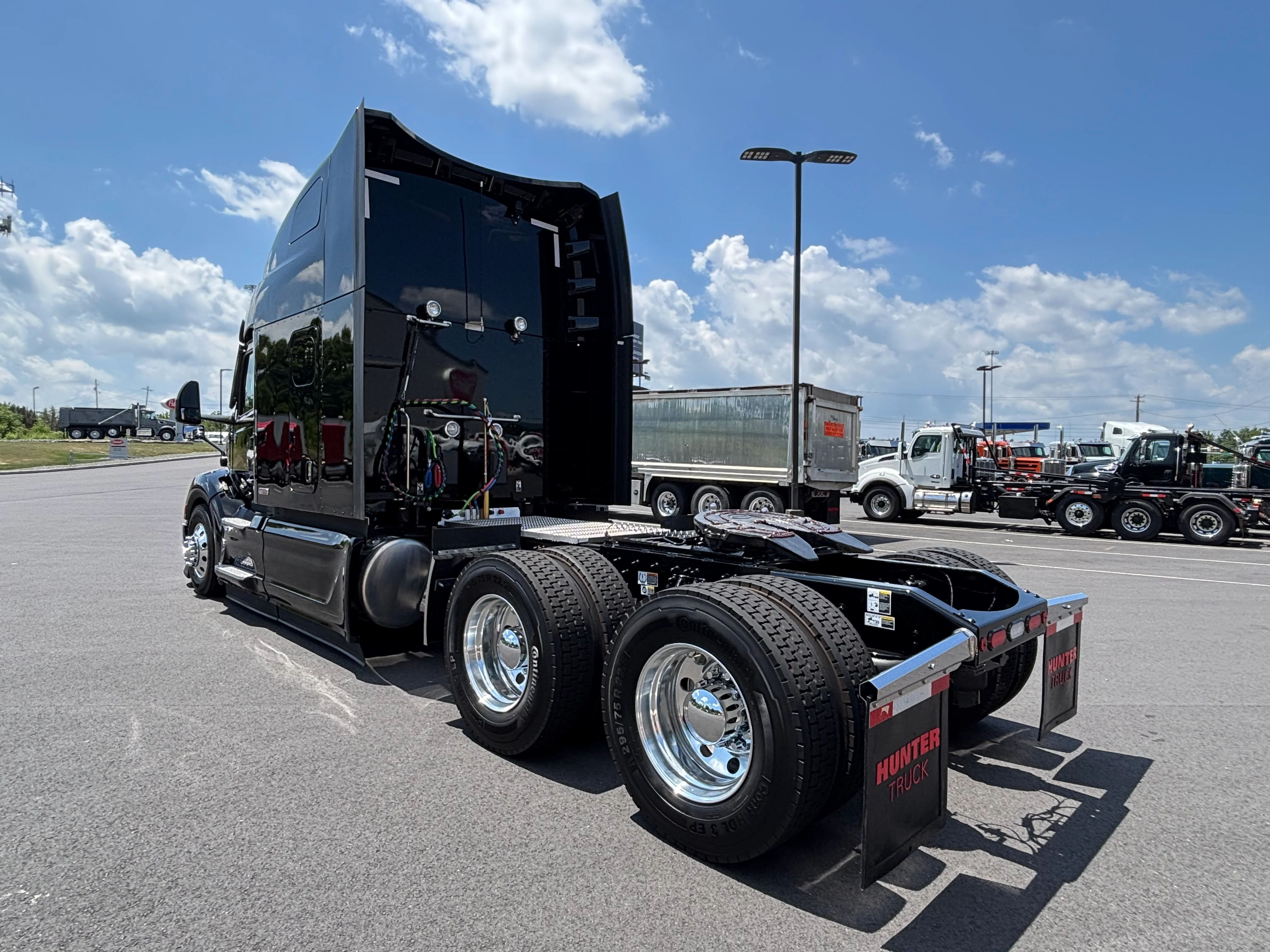 2027 Peterbilt 579 in Scranton, PA — photo 3