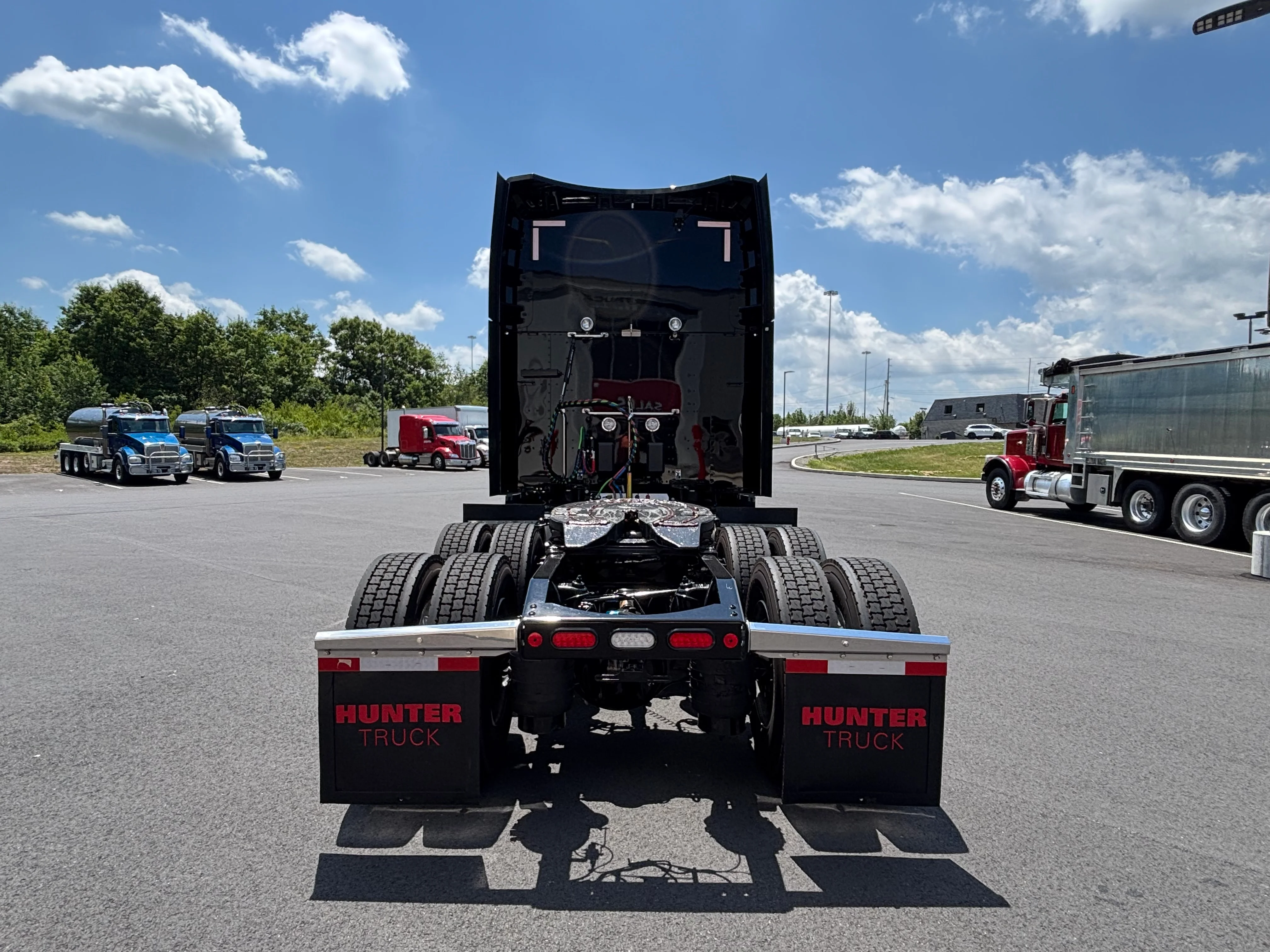 2027 Peterbilt 579 in Scranton, PA — photo 4