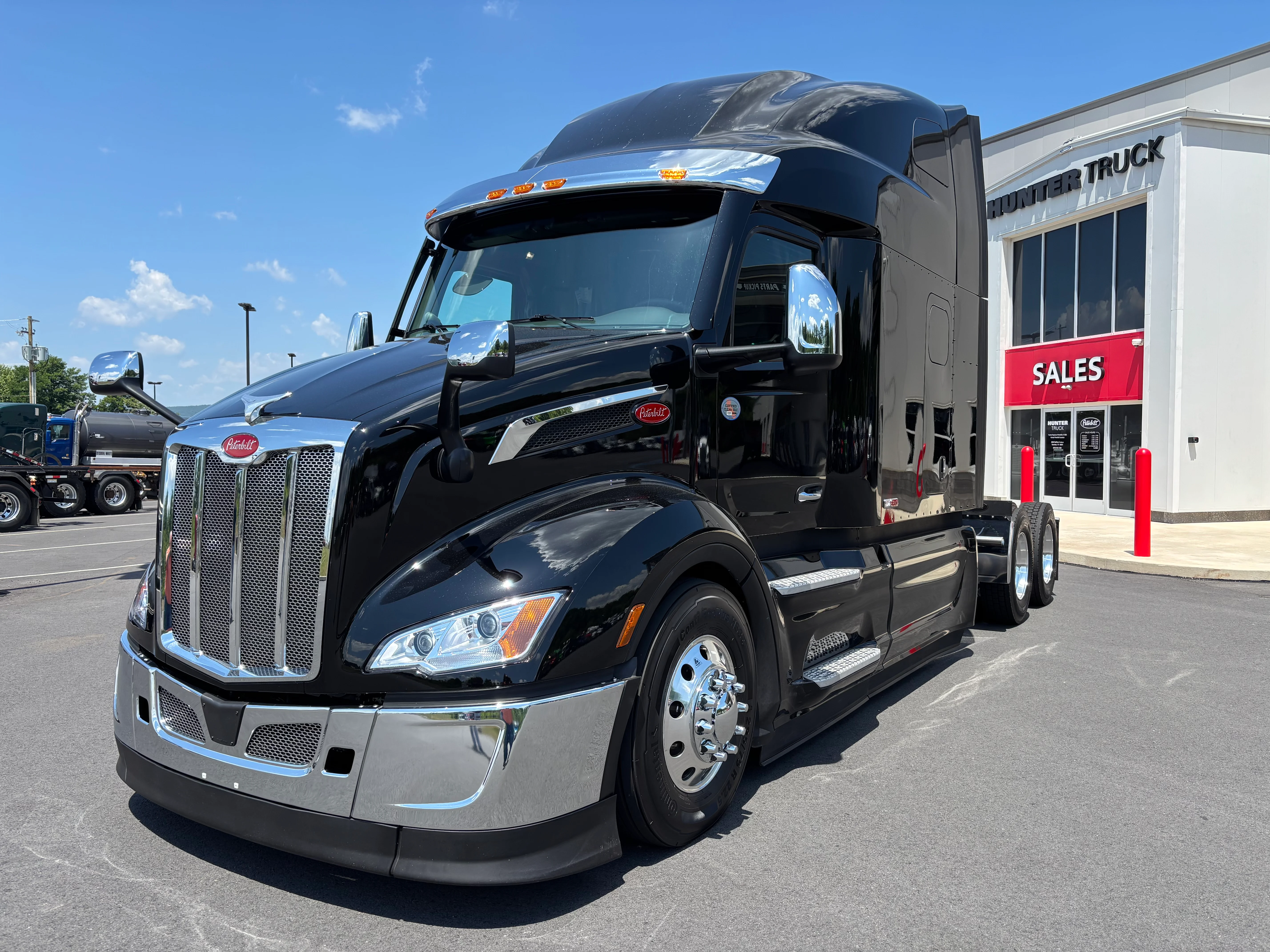 2027 Peterbilt 579