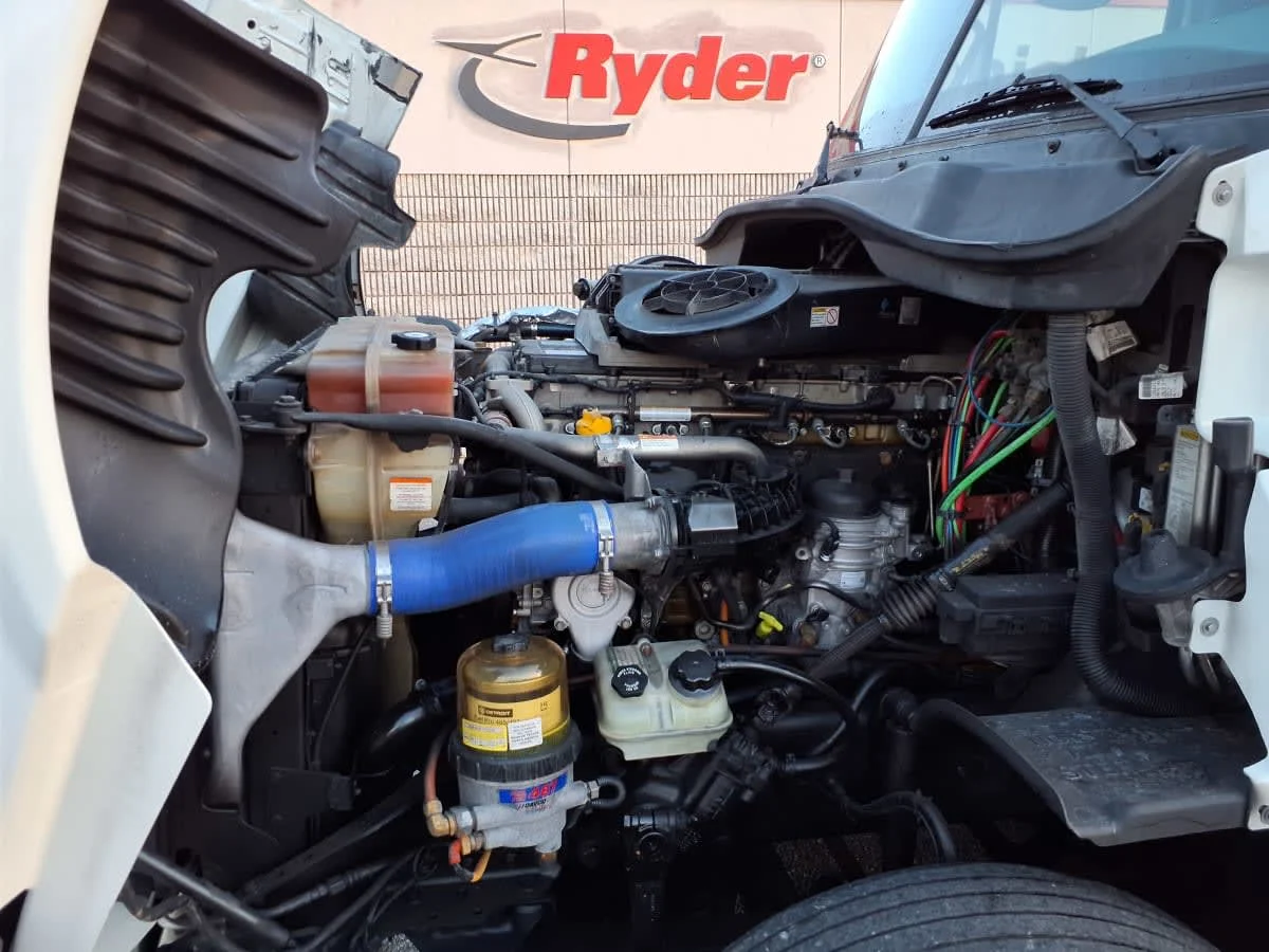 2020 Freightliner Cascadia - image 9