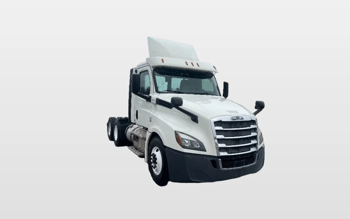 2019 Freightliner - image 1