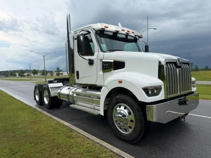 2026 Western Star — photo 3