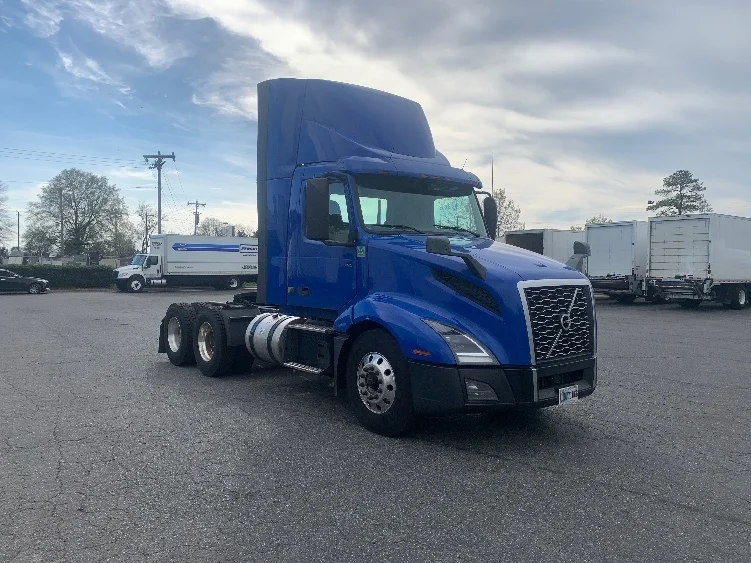 2020 Volvo VNL 300 in Concord, NC
