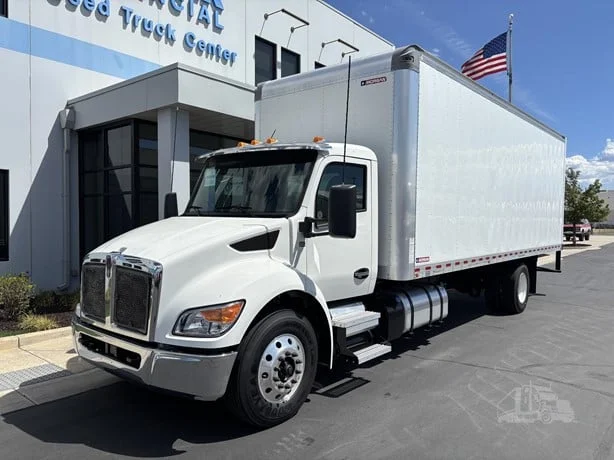2023 Kenworth T380