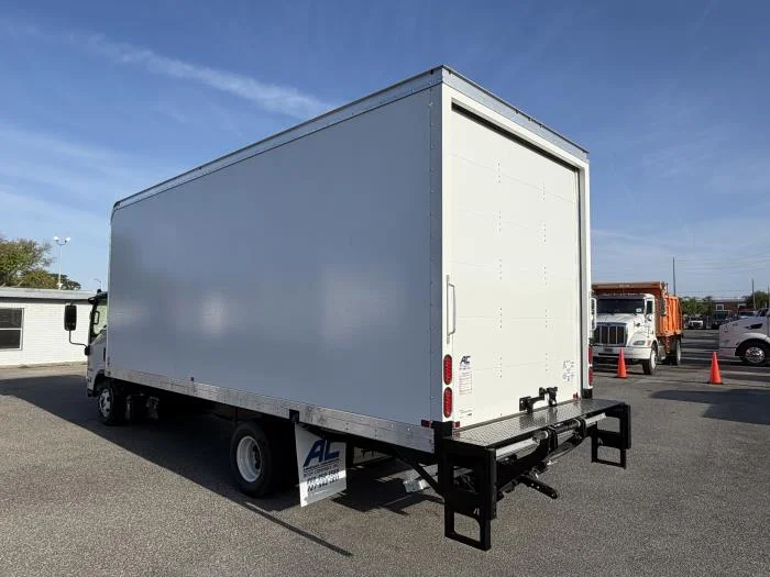 2025 Isuzu NPR - image 4