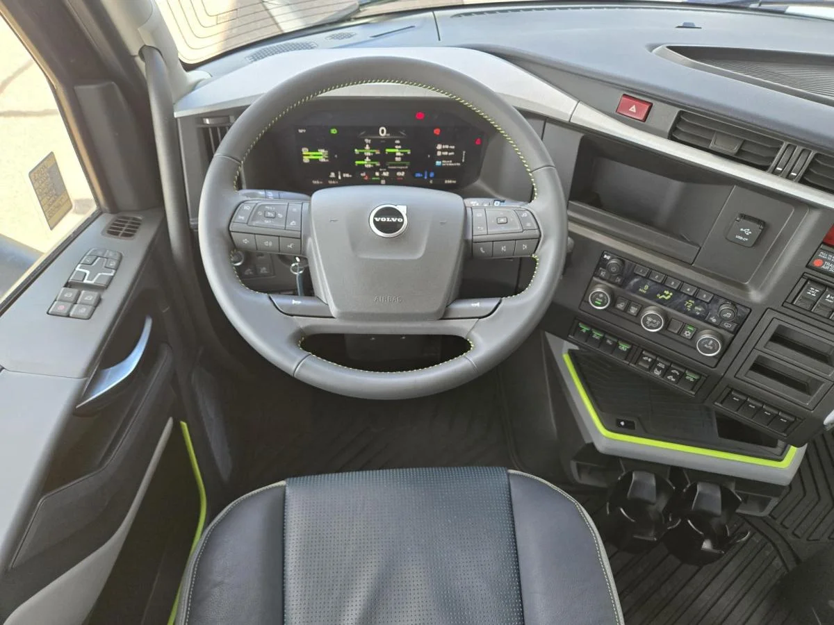 2027 Volvo in Sauk Rapids, MN — photo 9