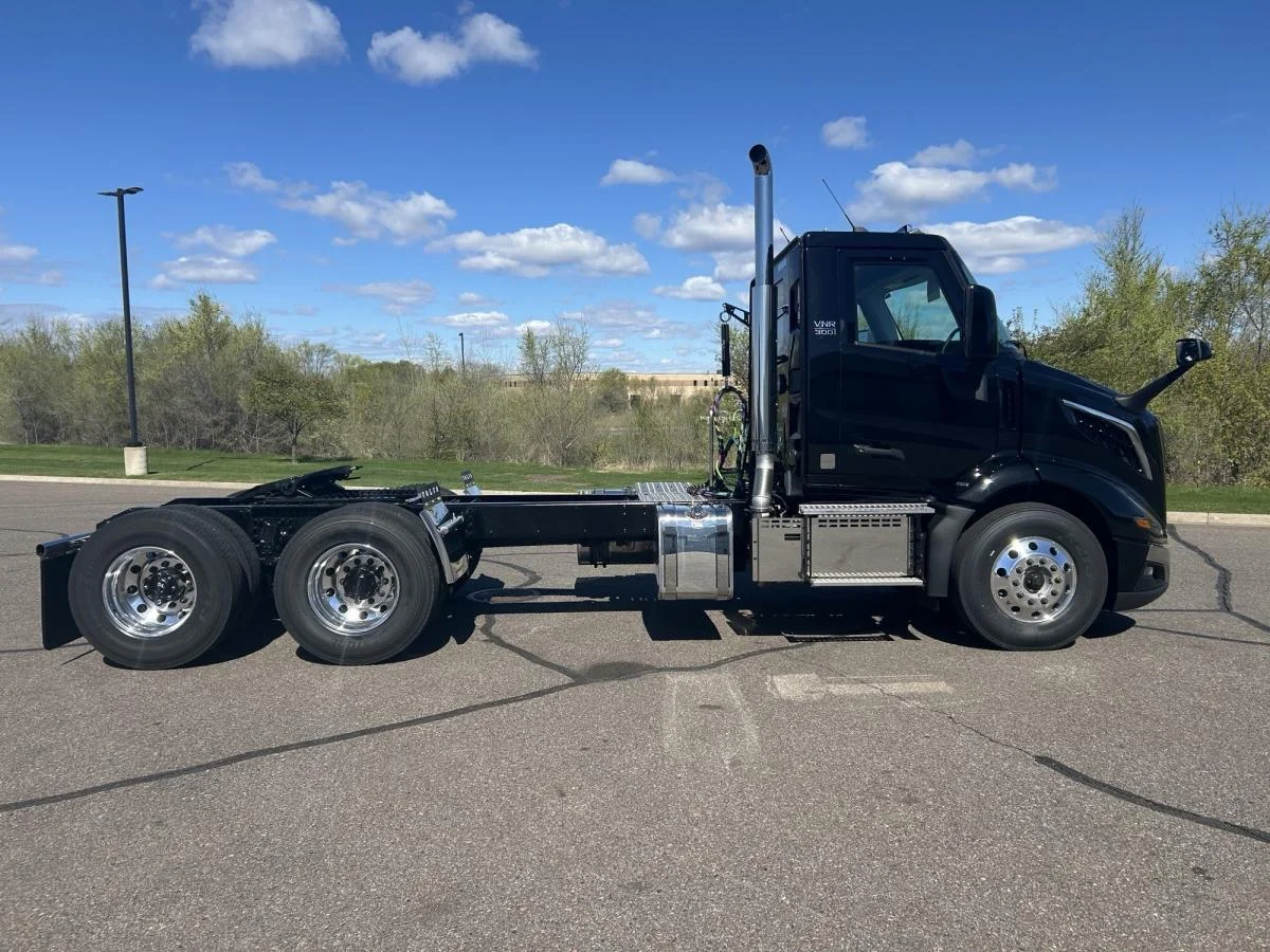 2027 Volvo in Sauk Rapids, MN — photo 6