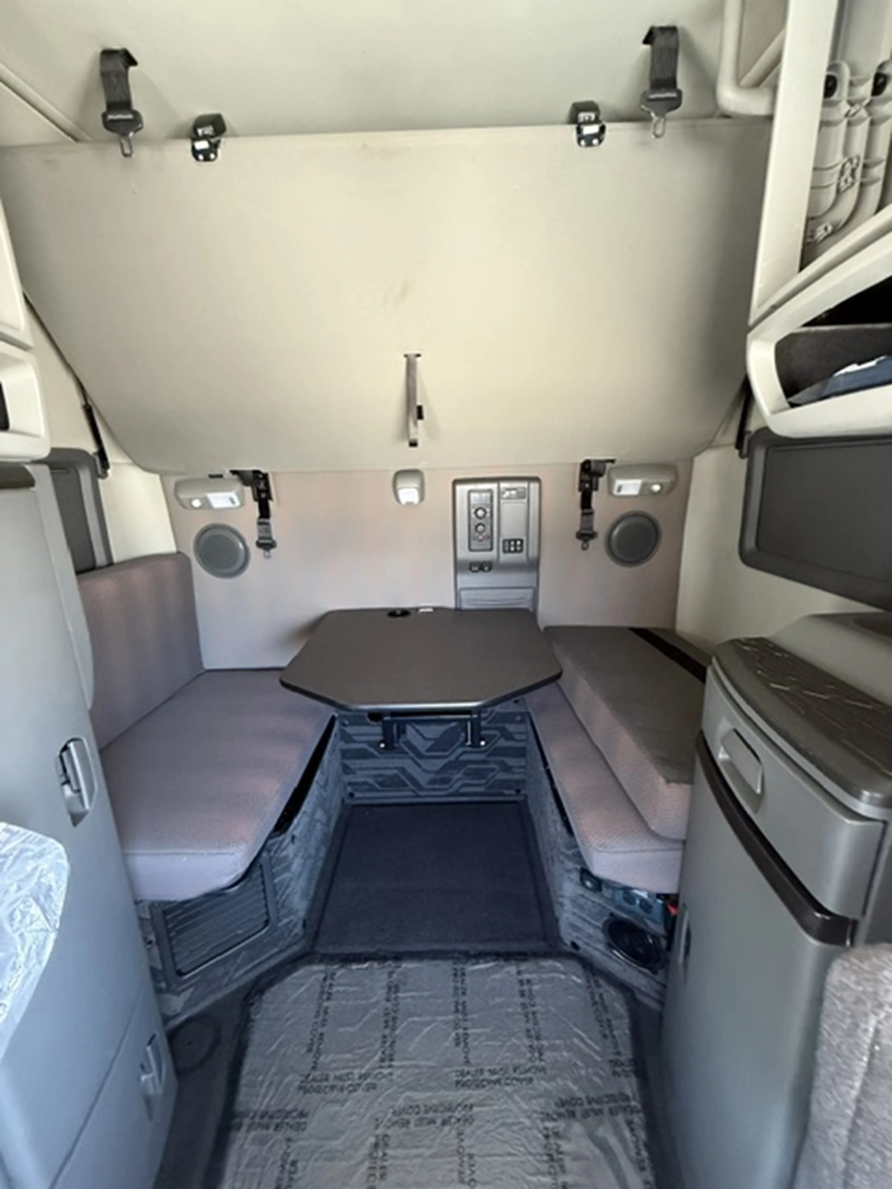 2022 Volvo in Houston, TX — photo 16