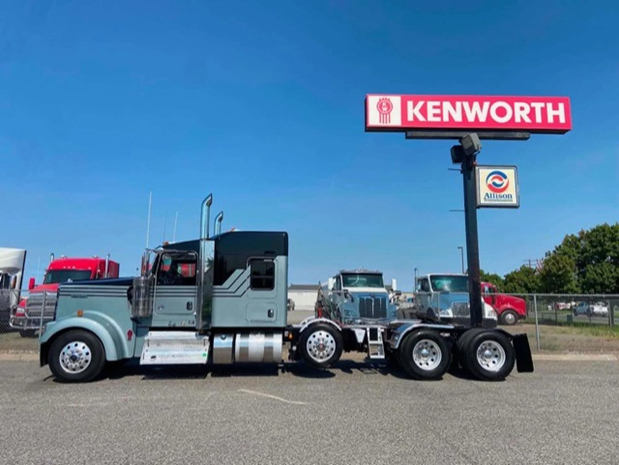 2024 Kenworth W900 in Pasco, WA — photo 3