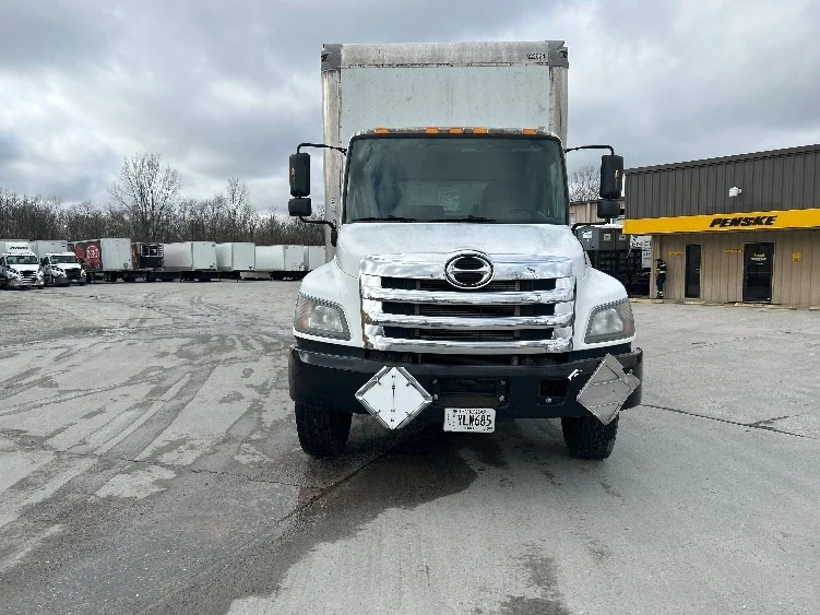 2019 Hino 338 in Macon, GA — photo 2
