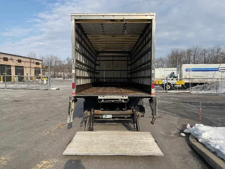2019 Freightliner eM2 in King Of Prussia, PA — photo 9