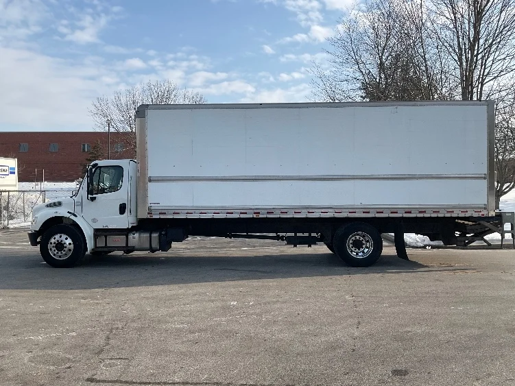 2019 Freightliner eM2 in King Of Prussia, PA — photo 4