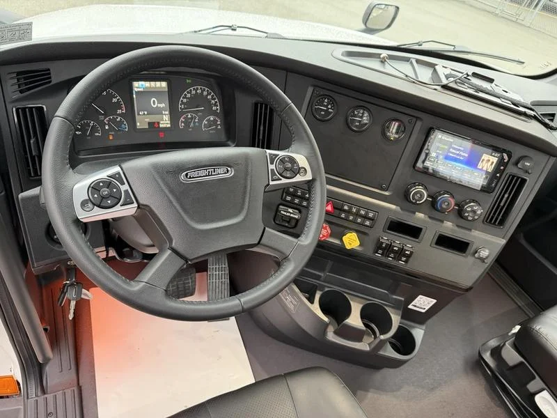 2026 Freightliner Cascadia - image 14