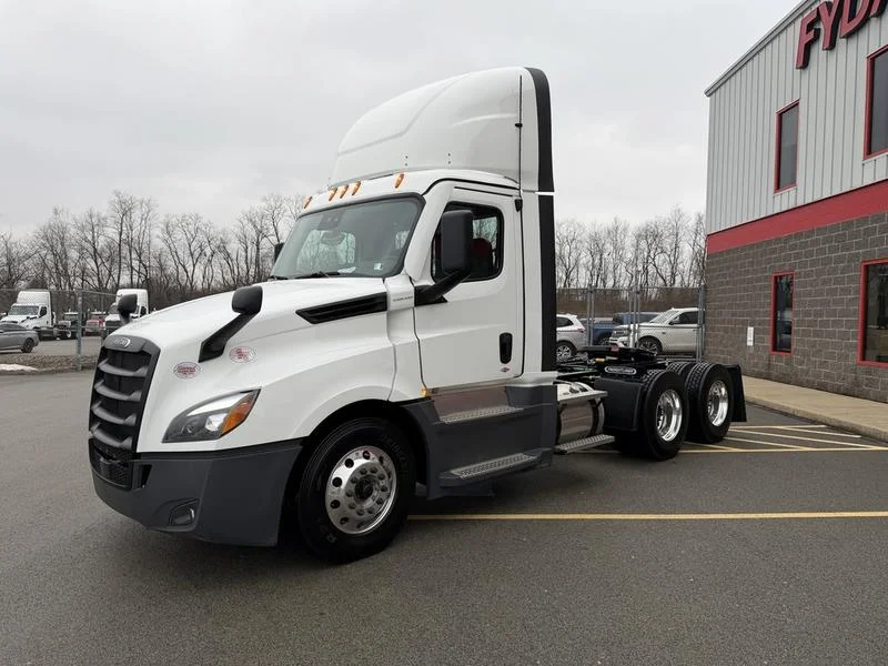 2026 Freightliner Cascadia in Pittsburgh, PA — photo 11