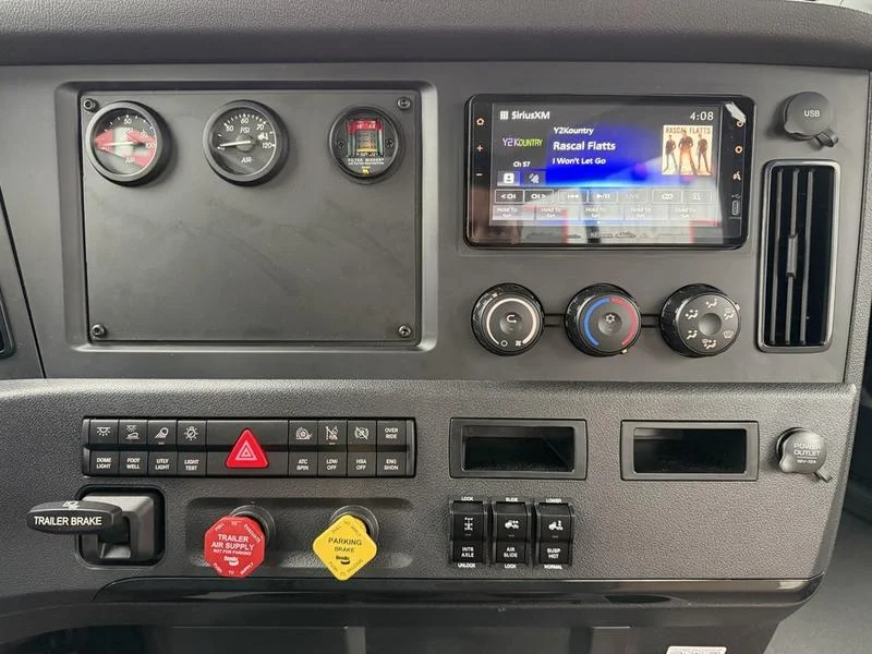 2026 Freightliner Cascadia - image 17