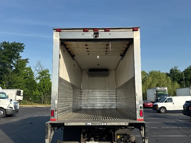 2019 Freightliner eM2 in Jessup, MD — photo 8