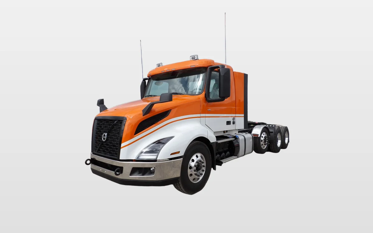 2025 Volvo - image 1