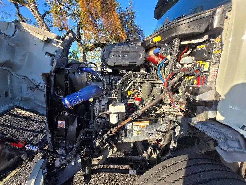 2022 Peterbilt 579 - image 6