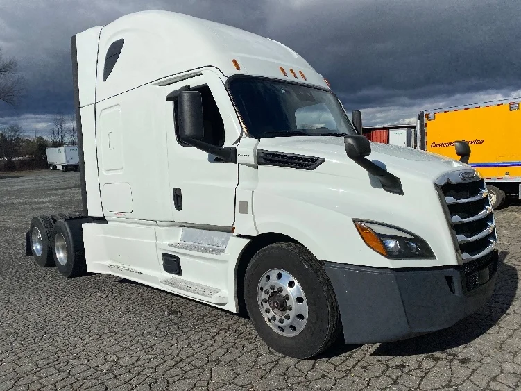 2021 Freightliner Cascadia in Charlotte, NC