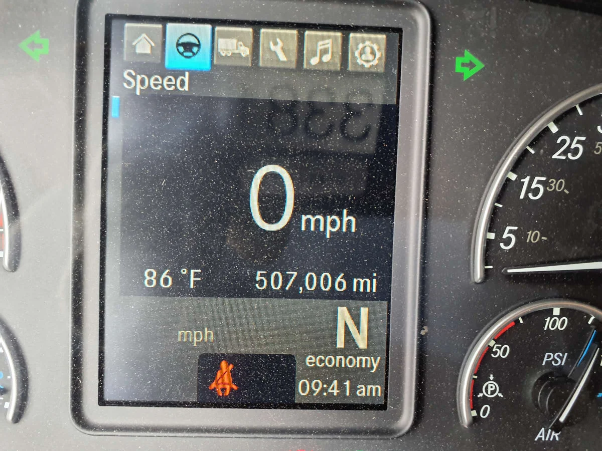 2020 Freightliner Cascadia in Converse, TX — photo 10