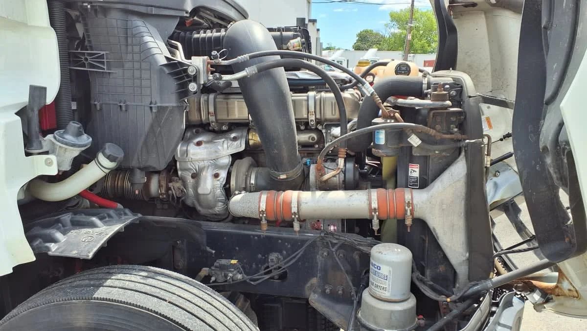 2021 Freightliner Cascadia in Salisbury, MA — photo 11